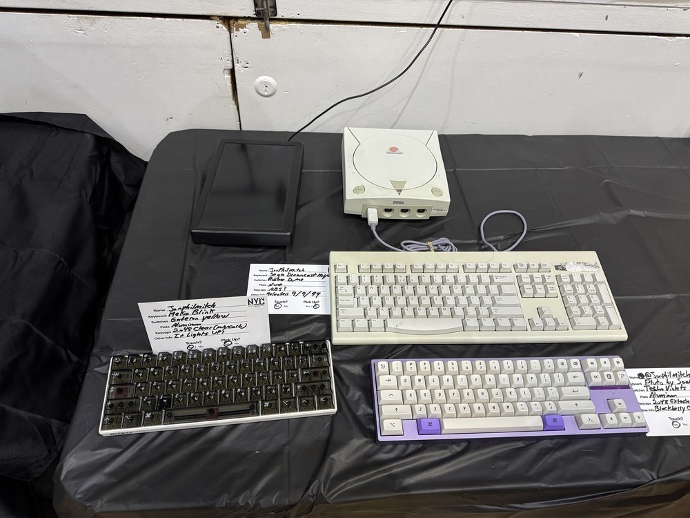 Image of a keyboard meetup